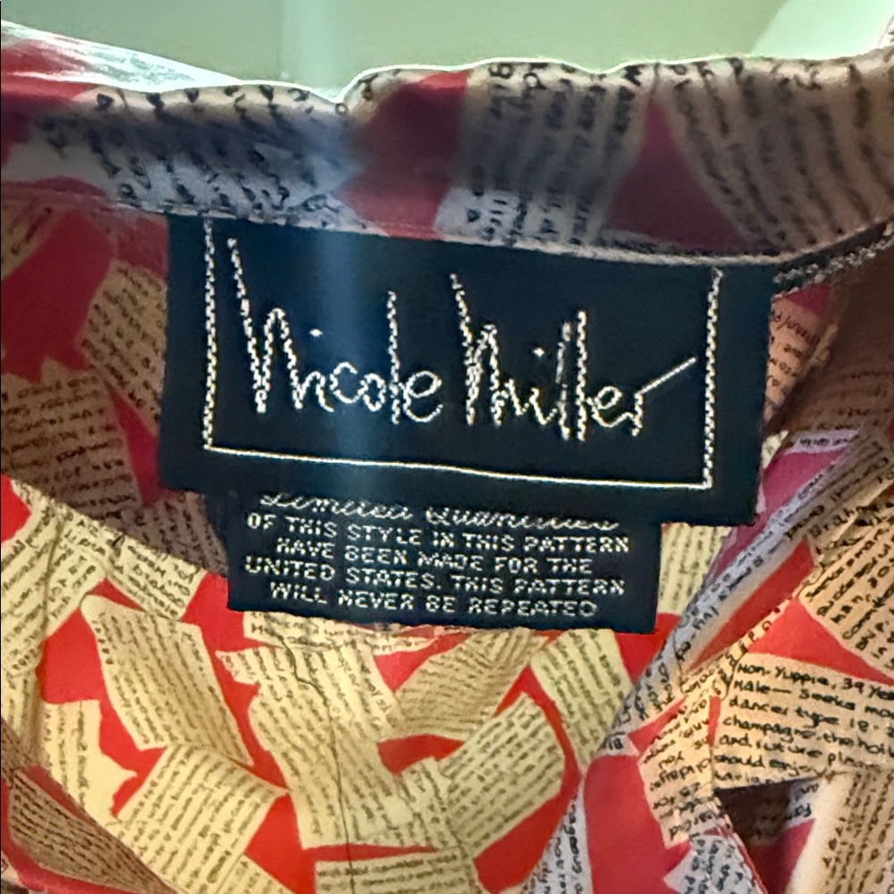 Nicole Miller Red and Cream Textured Blouse 100 silk made in Korea - Picture 4 of 12
